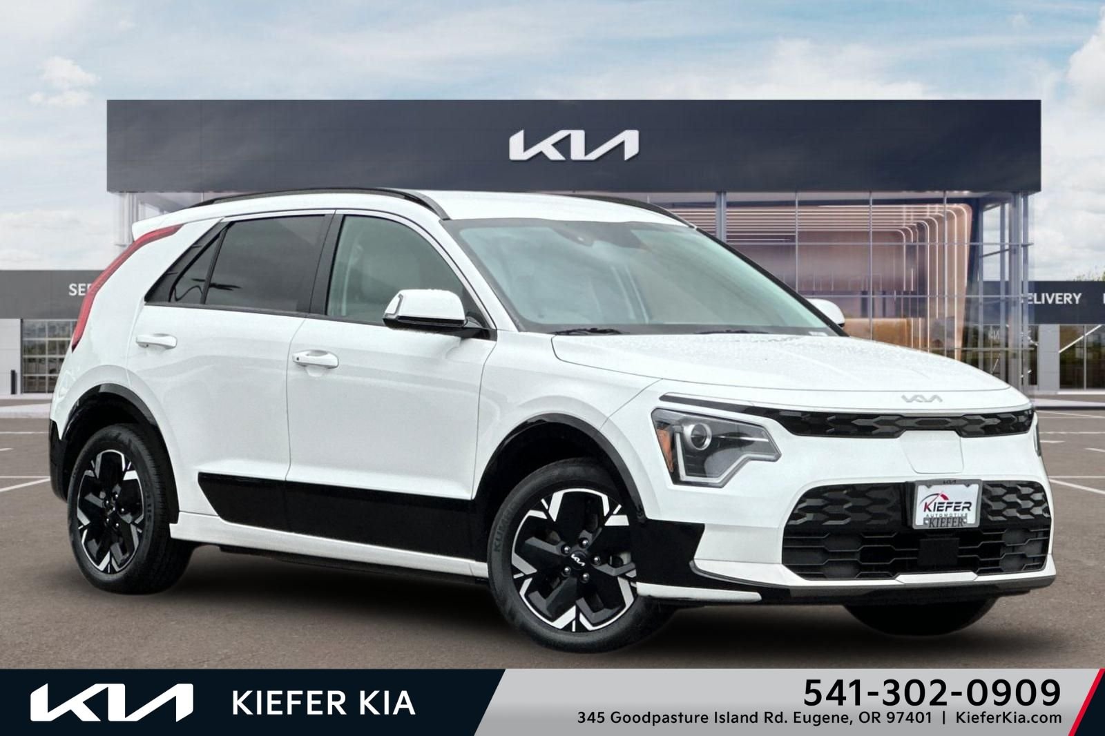 Certified Used 2023 White Kia Wind image 1