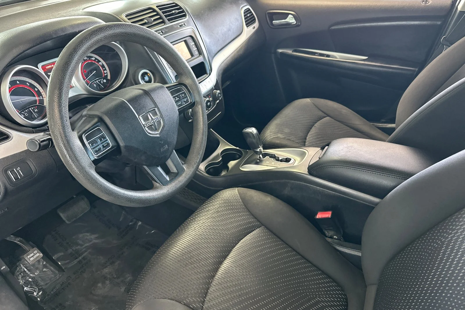 Used 2015 Redline 2 Coat Pearl Dodge American Value Pkg image 10