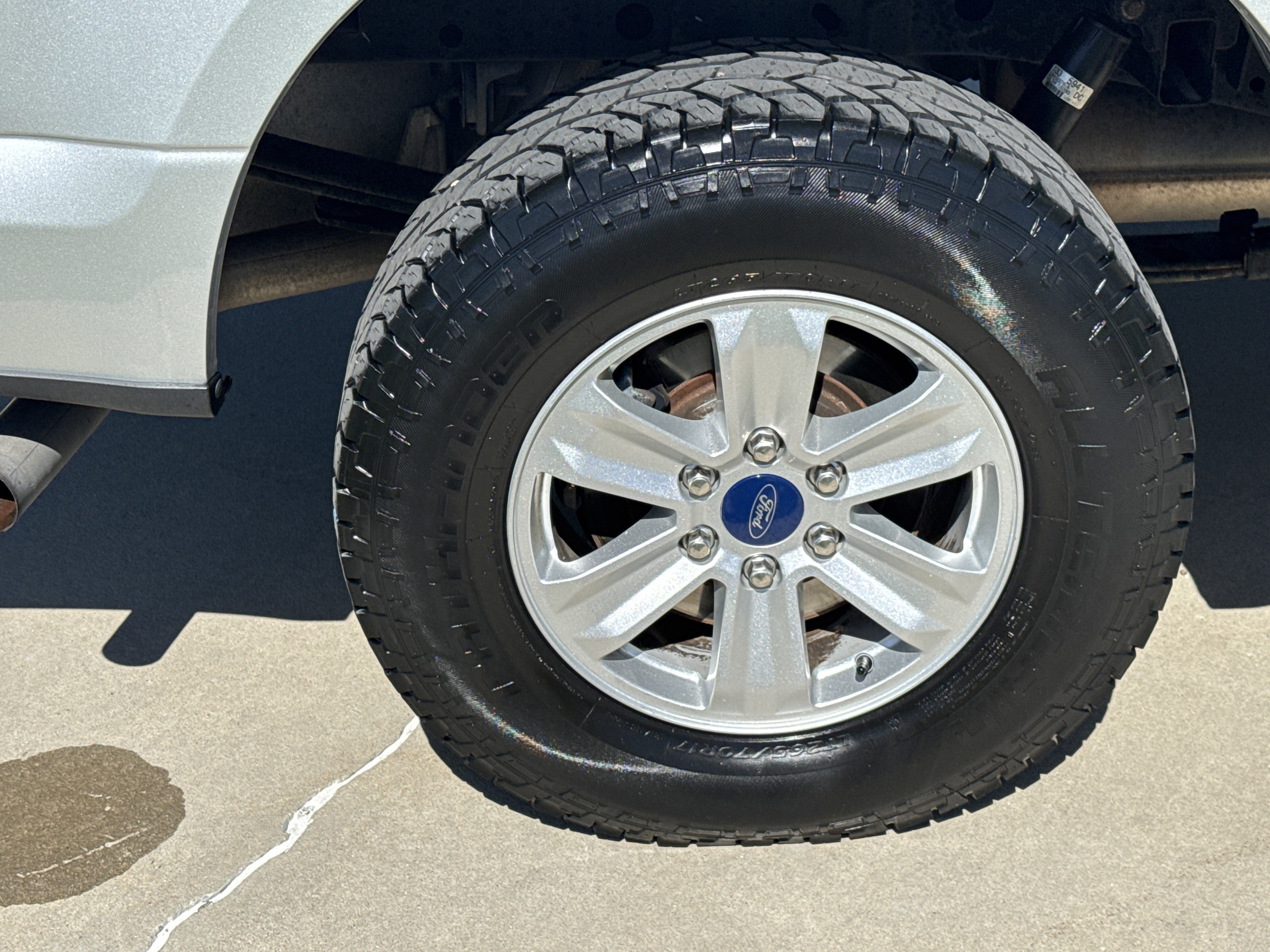 Used 2019 Ingot Silver Ford XLT image 13