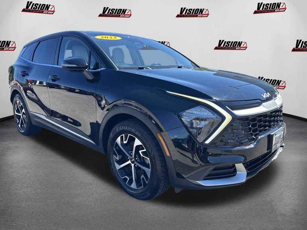 Used 2023 Black Kia EX image 3