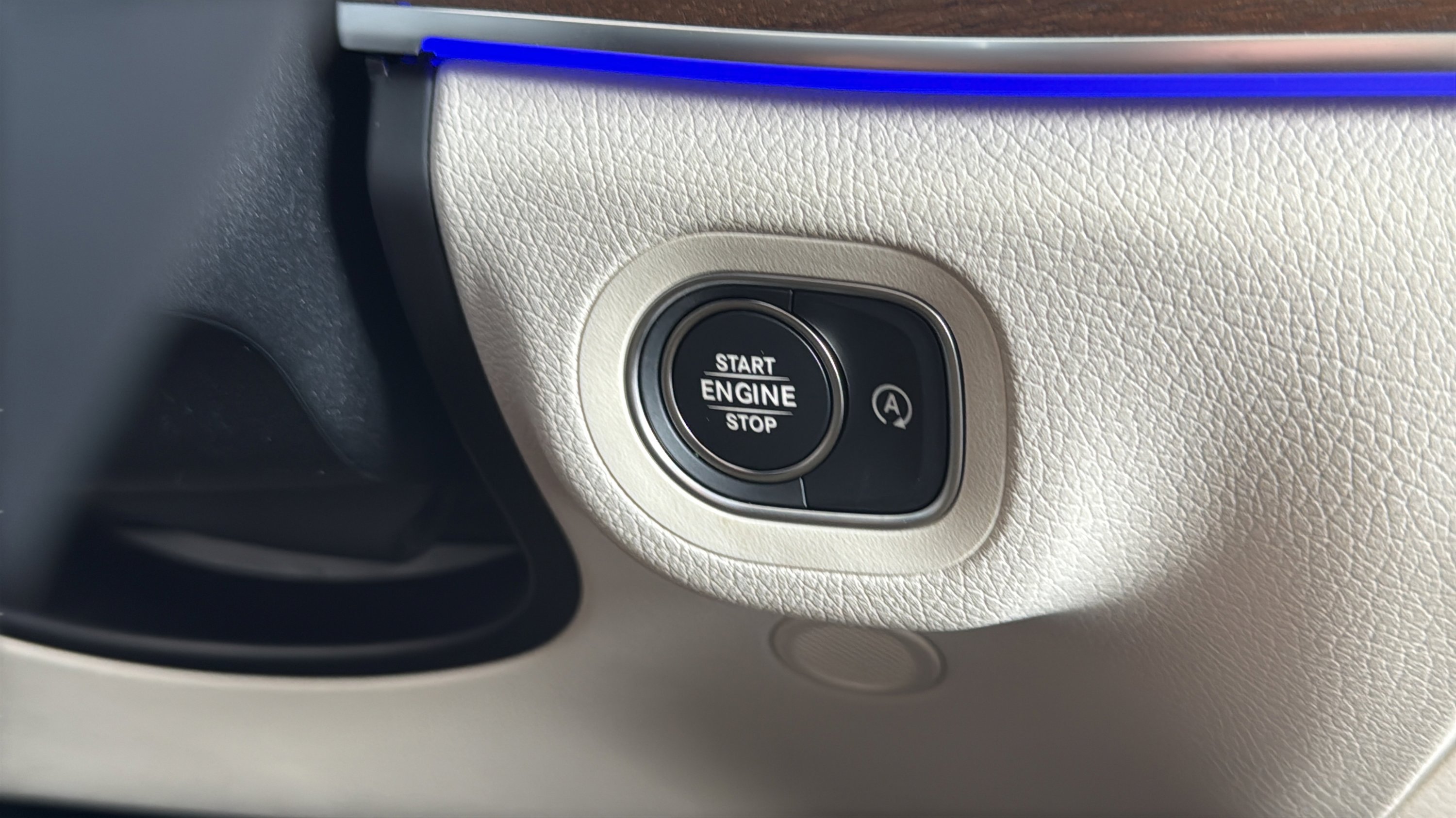 New 2026 Polar White Mercedes-Benz GLE 450 image 37