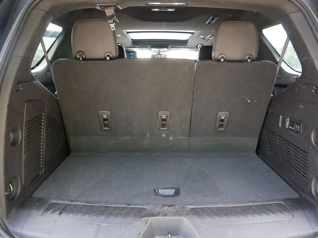 Used 2021 Black GMC SLT image 8