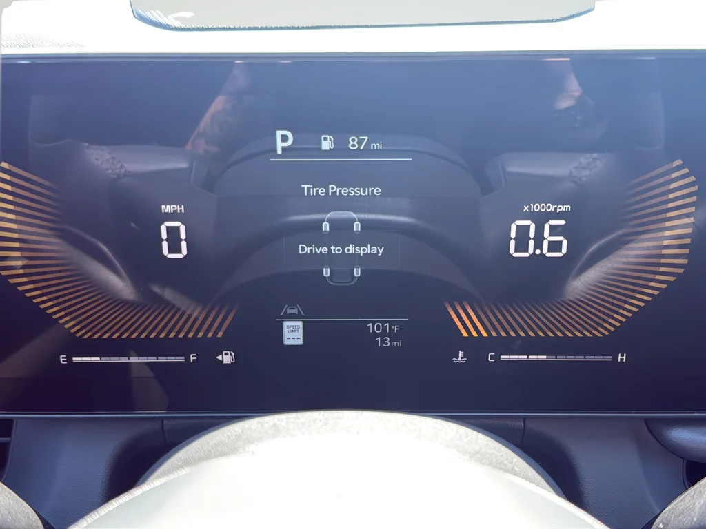 New 2027 Iceberg Green Kia X-Line S image 26