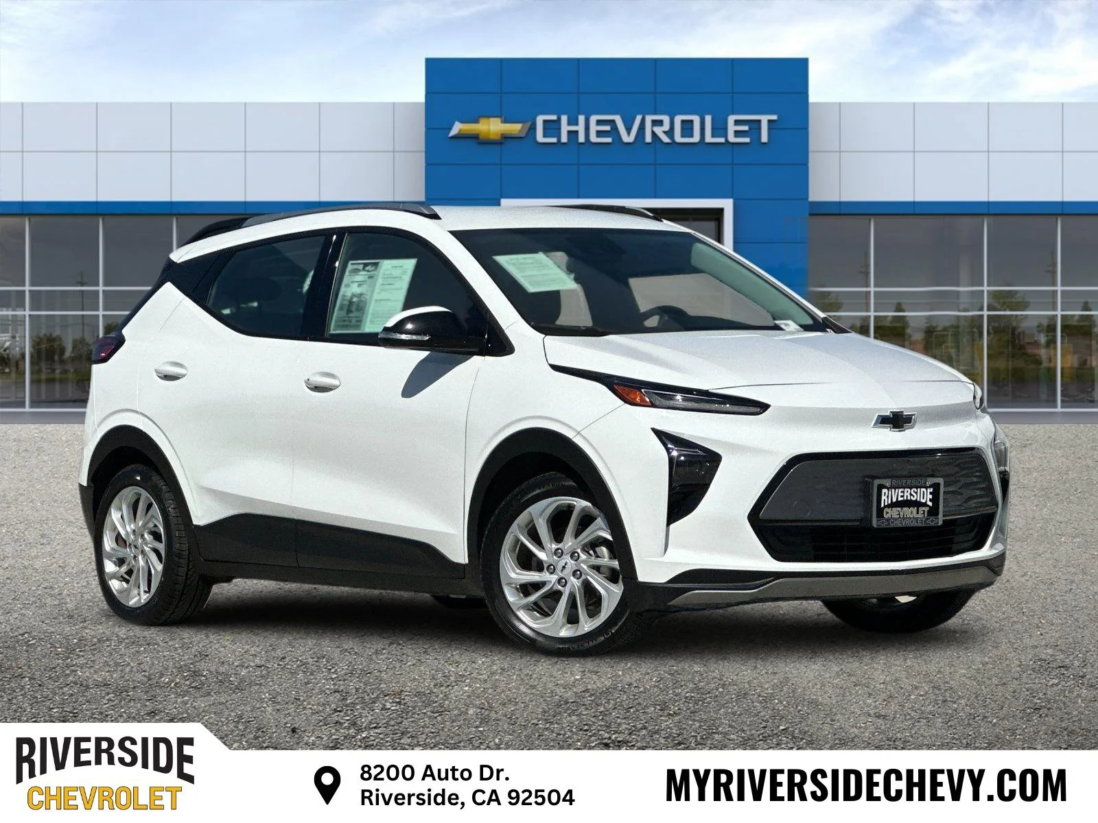 Used 2023 SUMMIT WHITE Chevrolet LT image 1