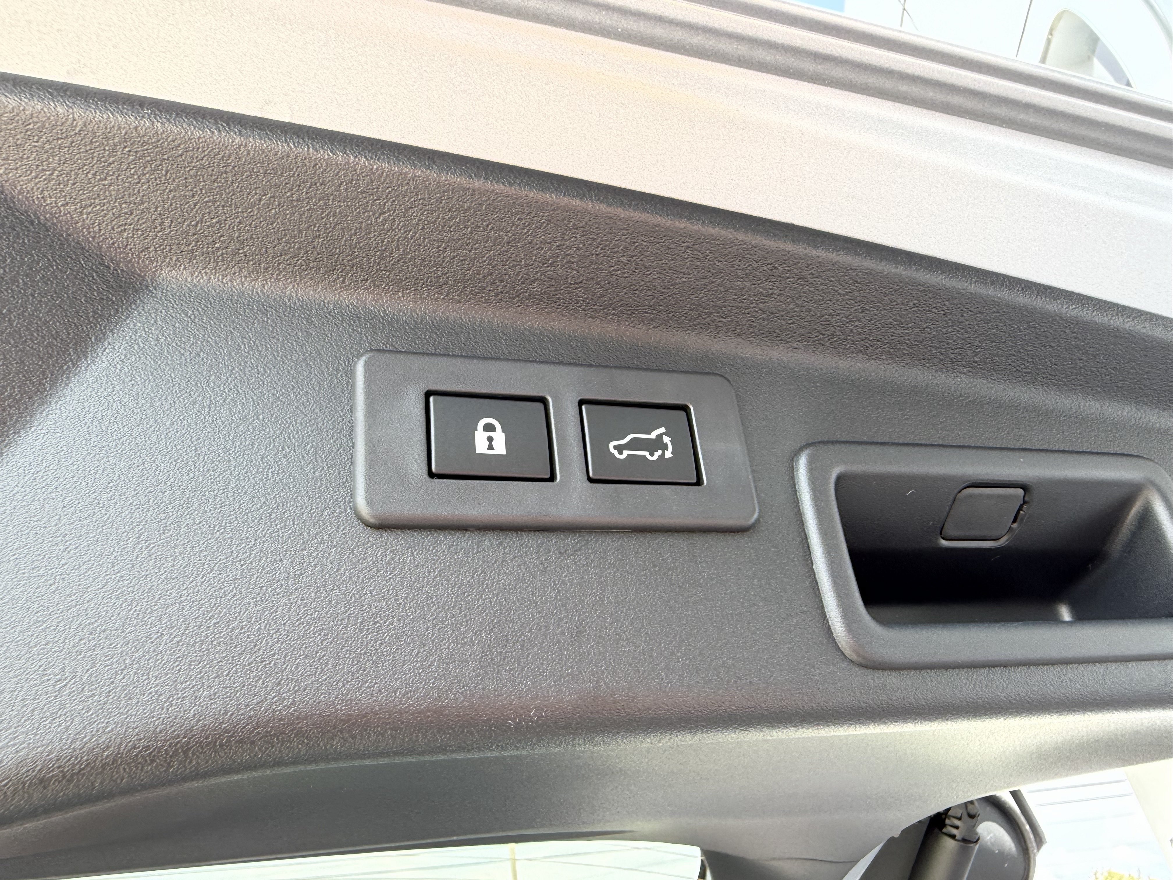 New 2026 ICE SILVER METALLIC Subaru Premium image 14