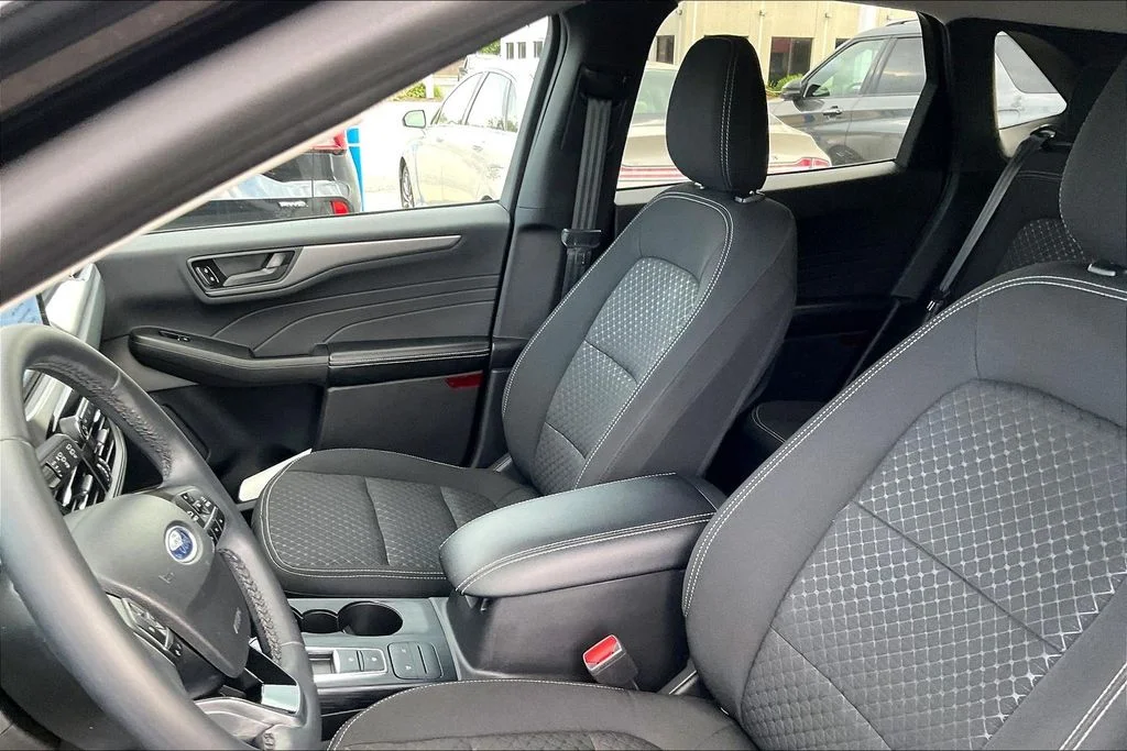 Used 2023 Black Ford Active image 24