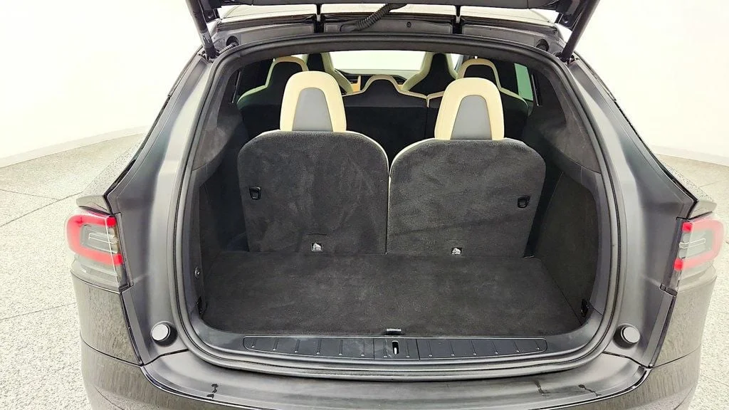 Used 2019 Solid Black Tesla Long Range AWD image 27