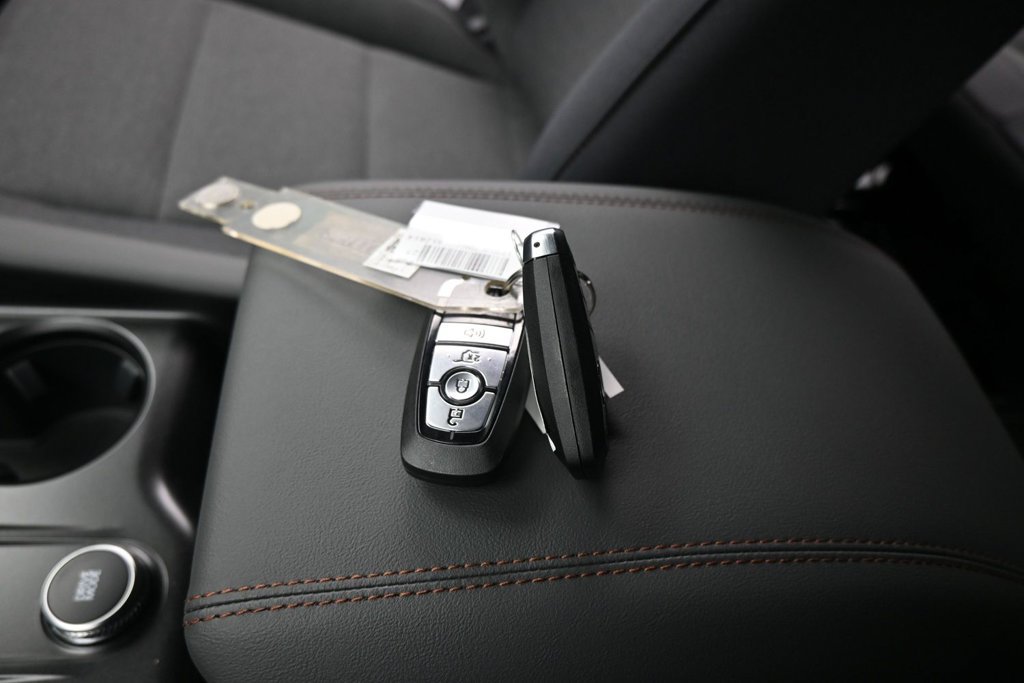 New 2027 Carbonized Gray Metallic Ford Active image 16