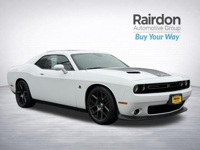 2016 Dodge Challenger Scat Pack's photo