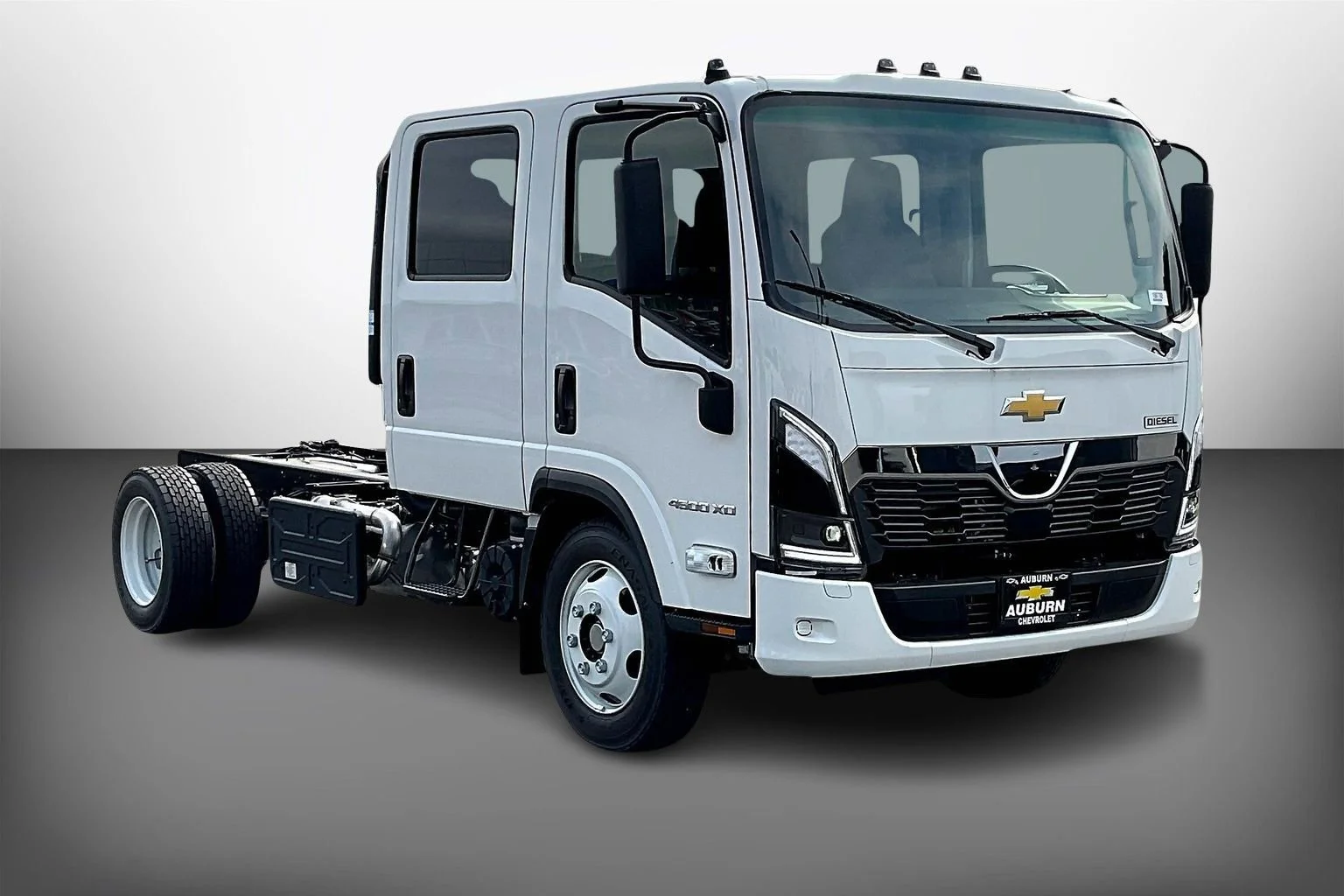 2025 Chevrolet Low Cab Forward 4500XD Diesel 150" WB Crew Cab's photo
