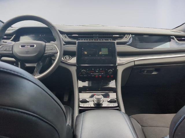 Used 2023 Metallic Jeep  image 14