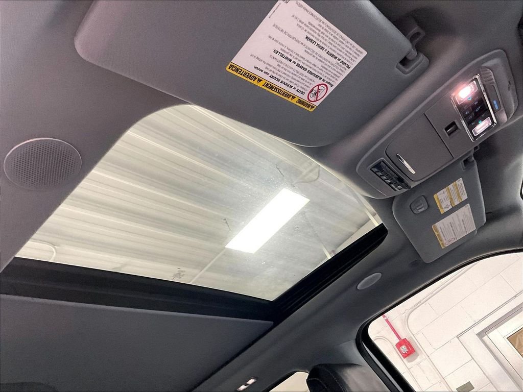 Used 2023 White Ford Lariat image 22