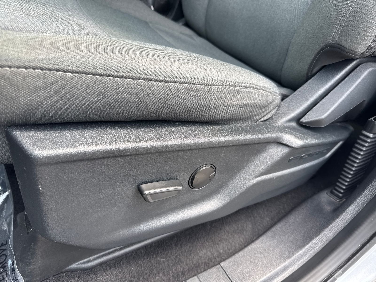 Used 2025 Silver Ford XLT image 22