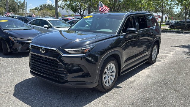 Used 2025 Midnight Black Metallic Toyota XLE image 3