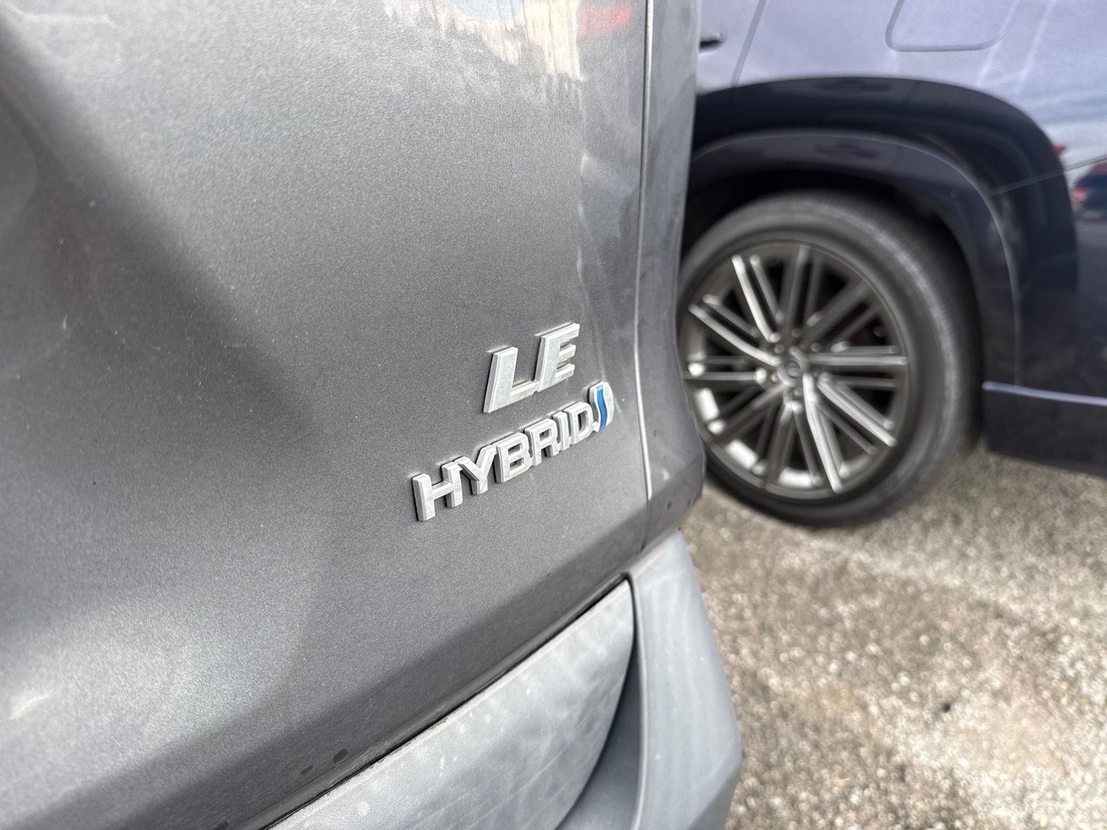 Used 2019 Magnetic Gray Metallic Toyota LE image 10