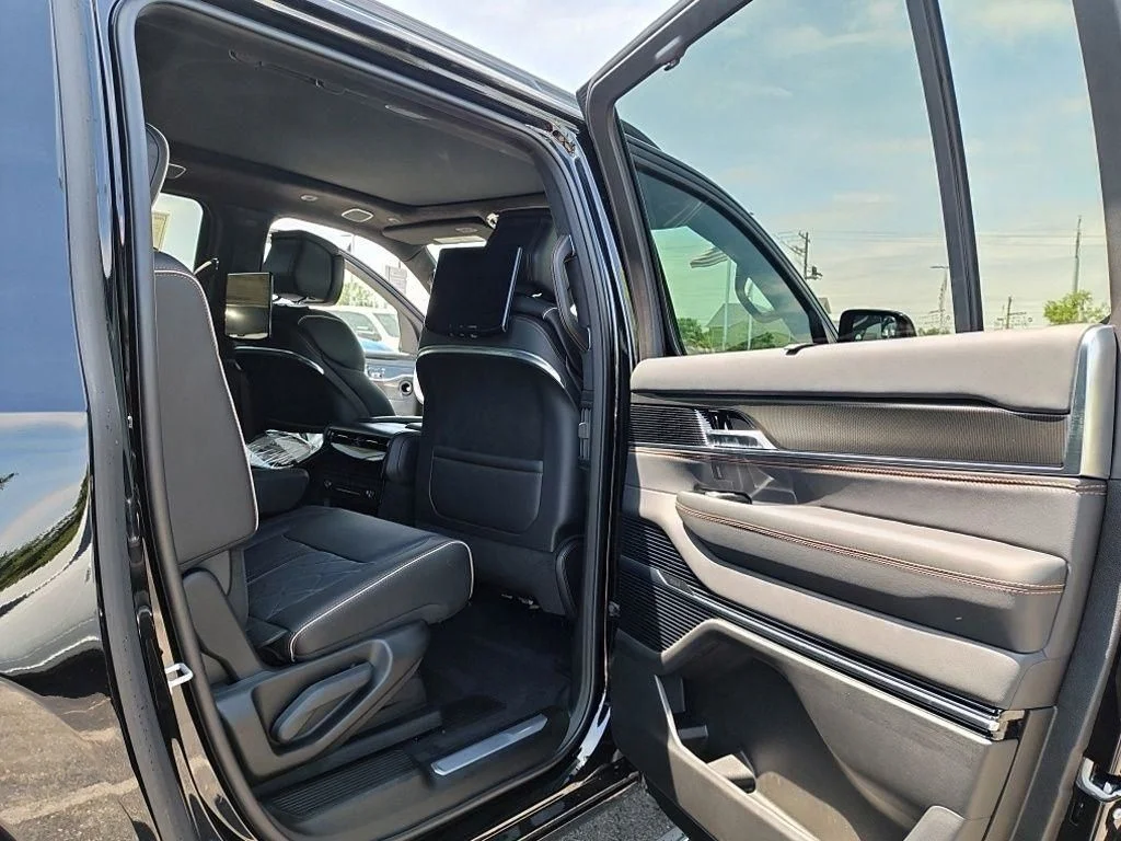 2026 Jeep Grand Wagoneer L Summit Reserve - Photo 42