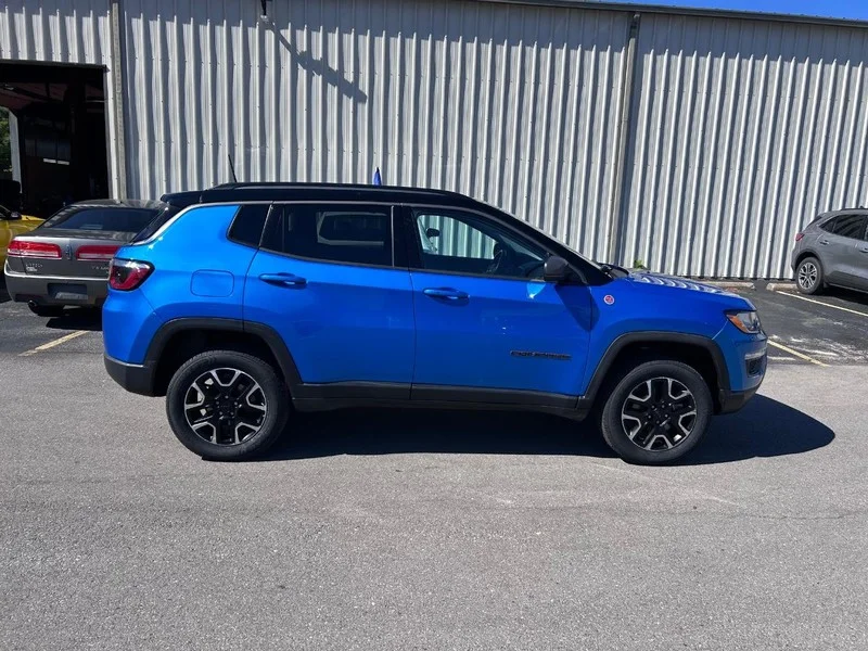 Certified Used 2021 Laser Blue Jeep 4WD Trailhawk image 4