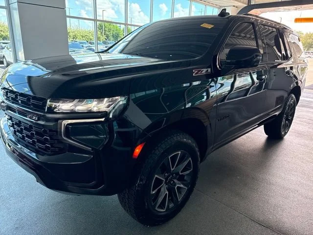 Used 2022 BLACK Chevrolet Z71 image 2