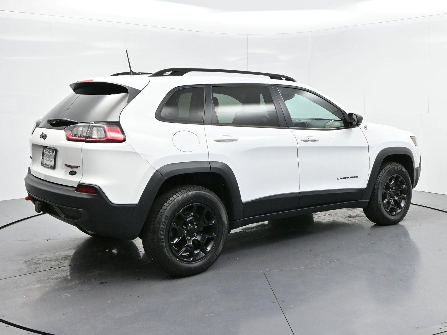 Used 2022 White Jeep Trailhawk image 7