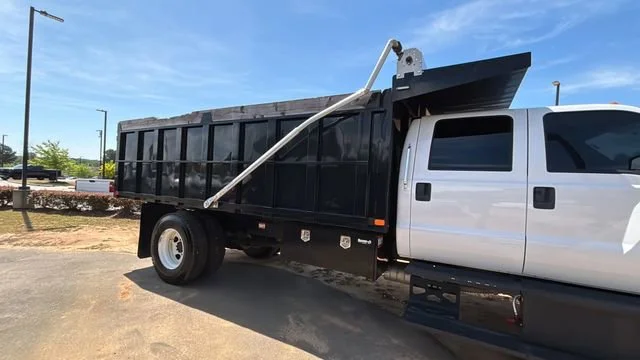 Used 2022  Ford NA image 48