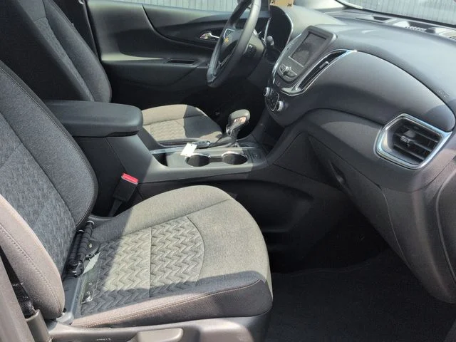 Used 2024 Gray Chevrolet LT image 30
