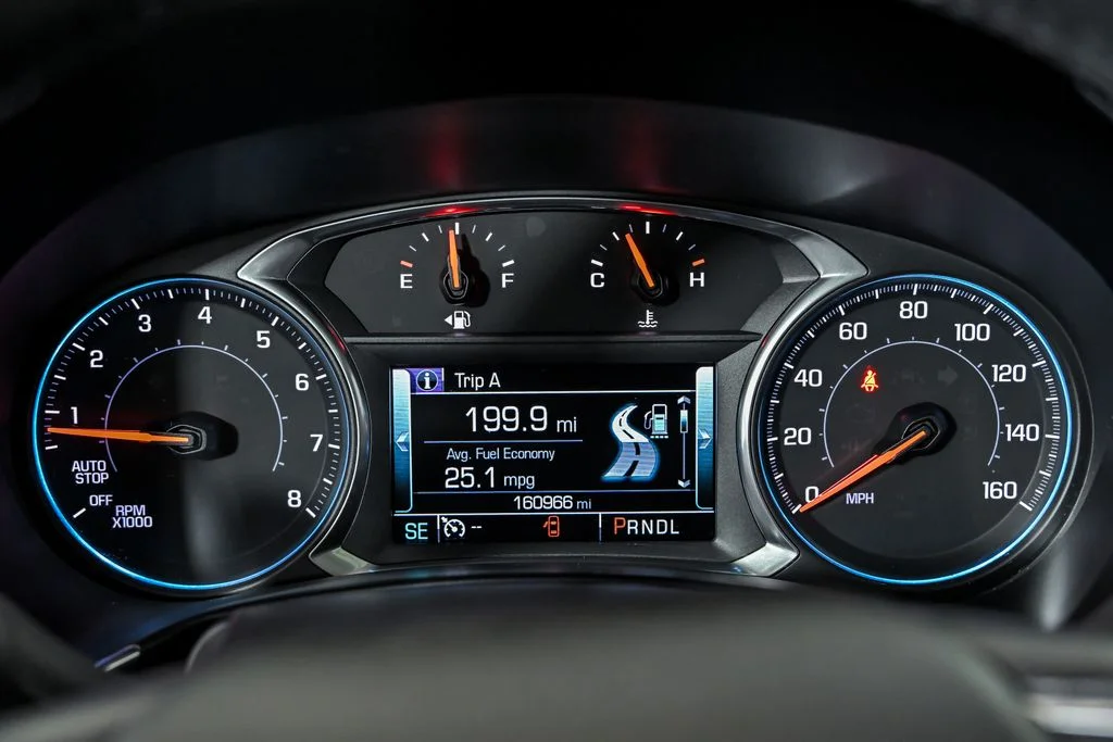 Used 2018 Gray Chevrolet Premier image 19