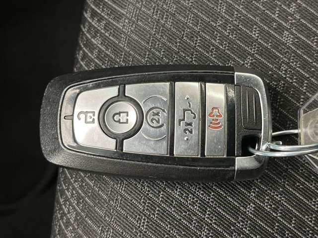 Used 2023 Oxford White Ford XLT image 36