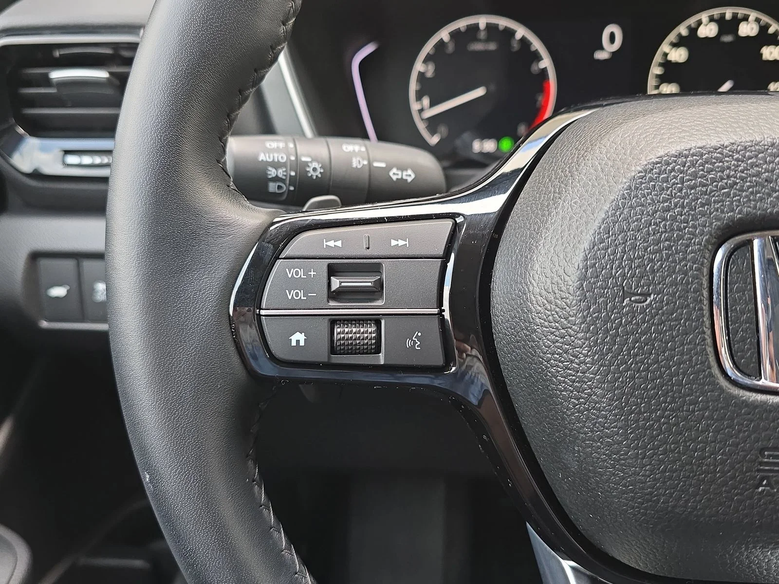 2024 Honda Pilot EX-L - Photo 20