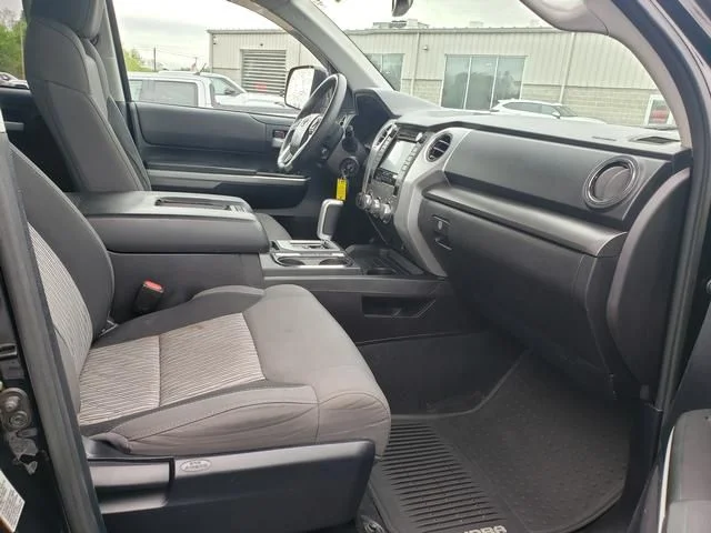 Used 2016 Black Toyota SR5 image 16