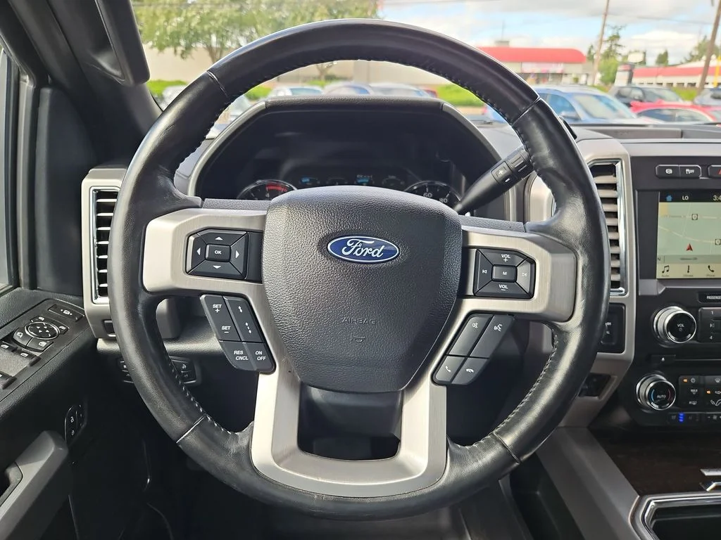 Used 2017 White Ford Platinum image 14