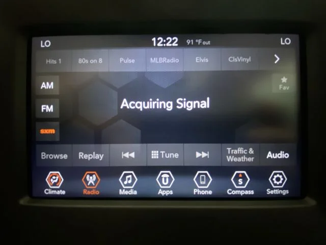 Used 2019 Blue Jeep Latitude image 16
