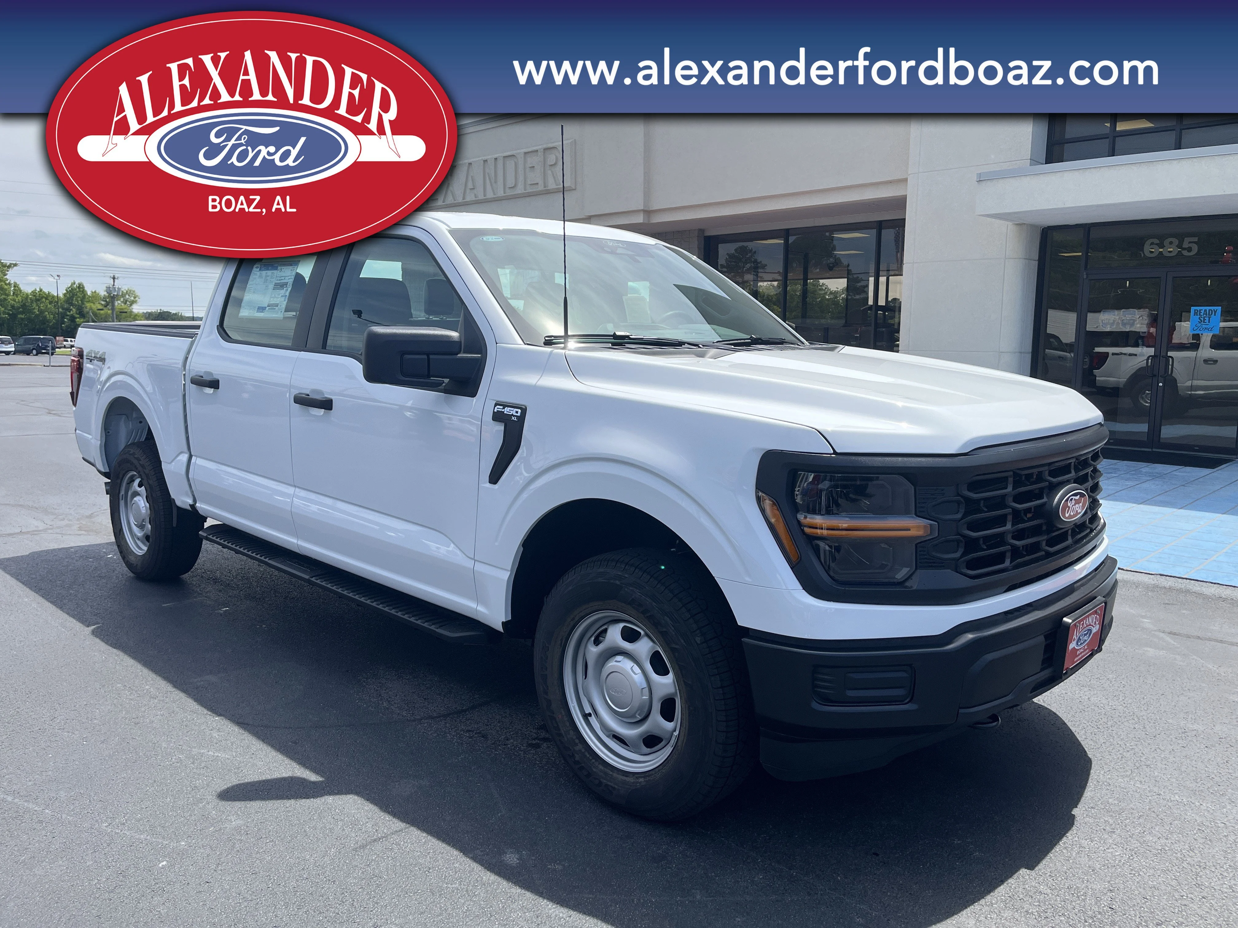 New 2026 Oxford White Ford XL image 2