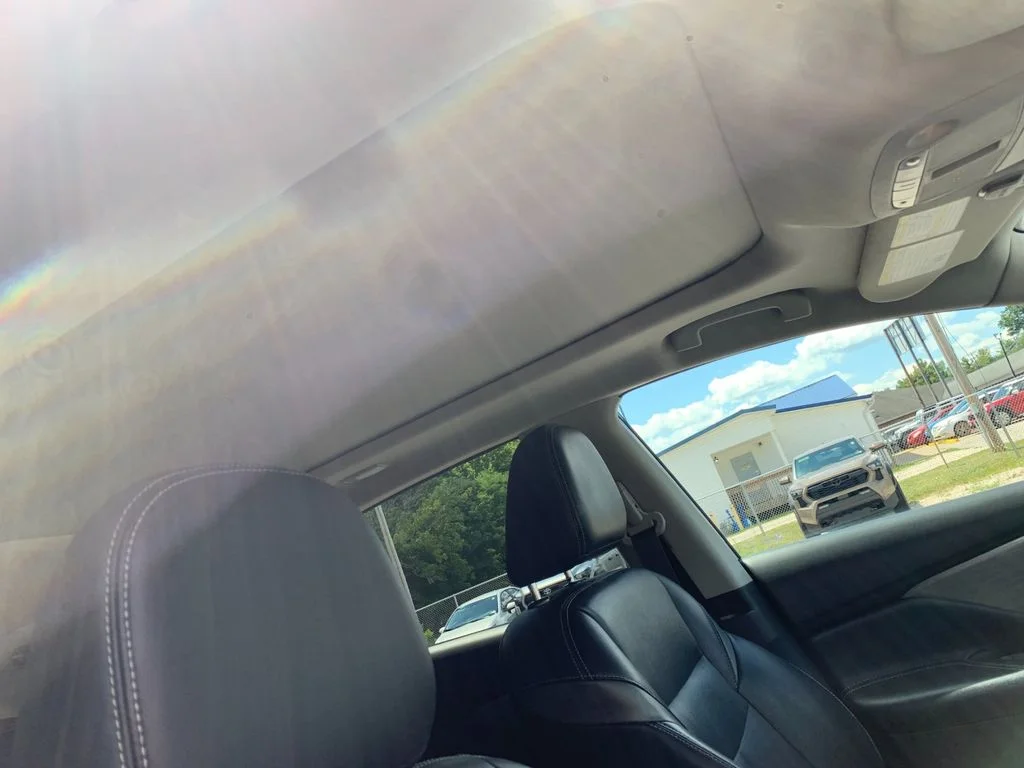 Used 2018 Gray Nissan SL image 18