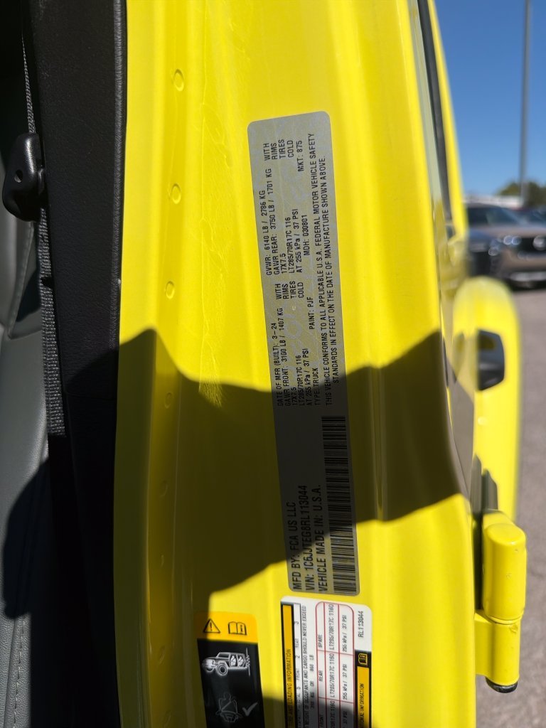 Used 2024 Yellow Jeep Mojave image 9