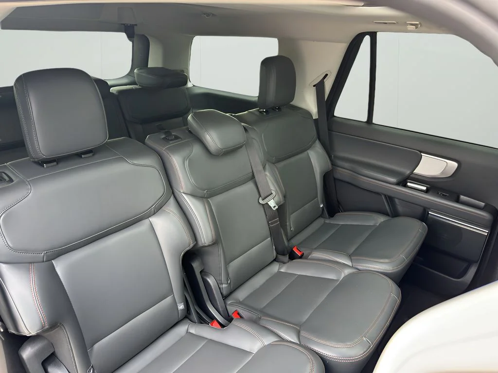 Used 2025 Agate Black Metallic Ford Active image 21