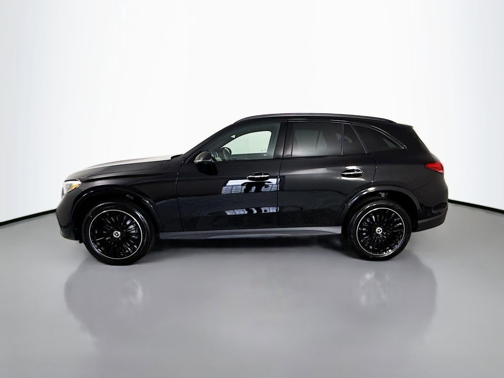 New 2026 Obsidian Black Metallic Mercedes-Benz GLC 300 image 28