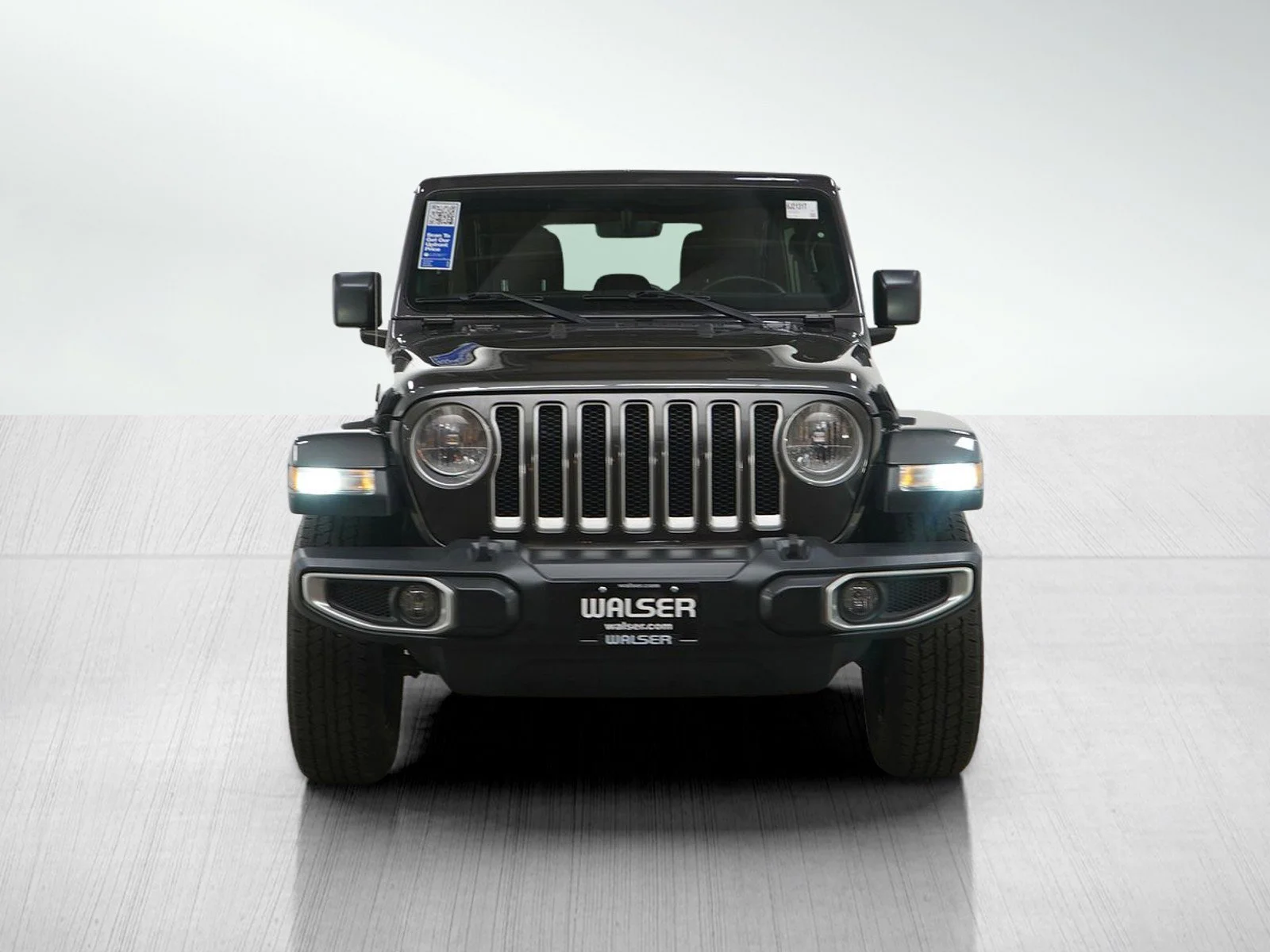 Used 2018 Granite Crystal Metallic Clearcoat Jeep Unlimited Sahara image 8