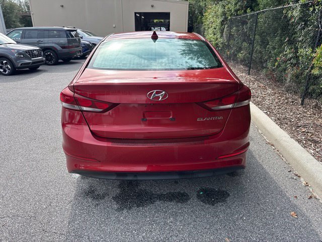 Used 2017 Red Hyundai SE image 4