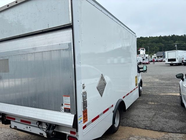Used 2022 White Ford Base image 7