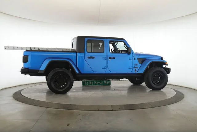 Used 2021 Blue Jeep Freedom image 6
