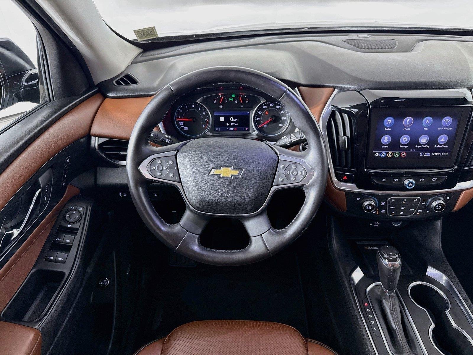 Used 2020 MOSAIC BLACK METALLIC Chevrolet High Country image 25