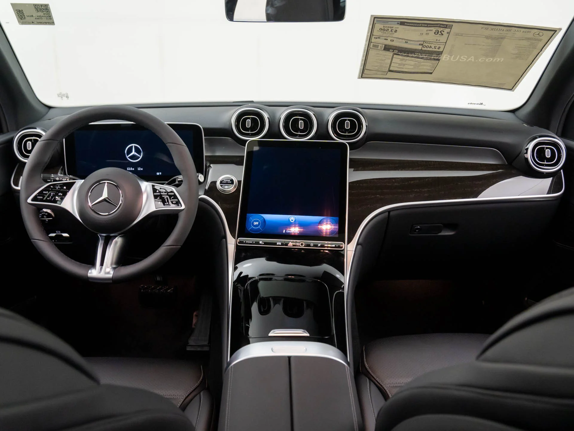 New 2026 Silver Mercedes-Benz GLC 300 image 9