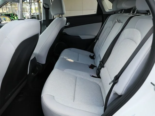 Used 2023 Lunar White Hyundai SEL image 26