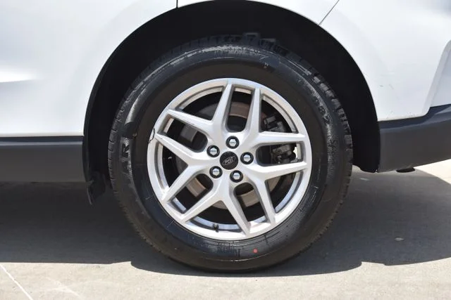 Used 2024 White Ford SEL image 8