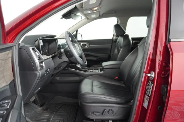 Used 2021 Red Kia EX image 18