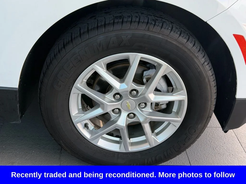 Used 2022 White Chevrolet LS image 8