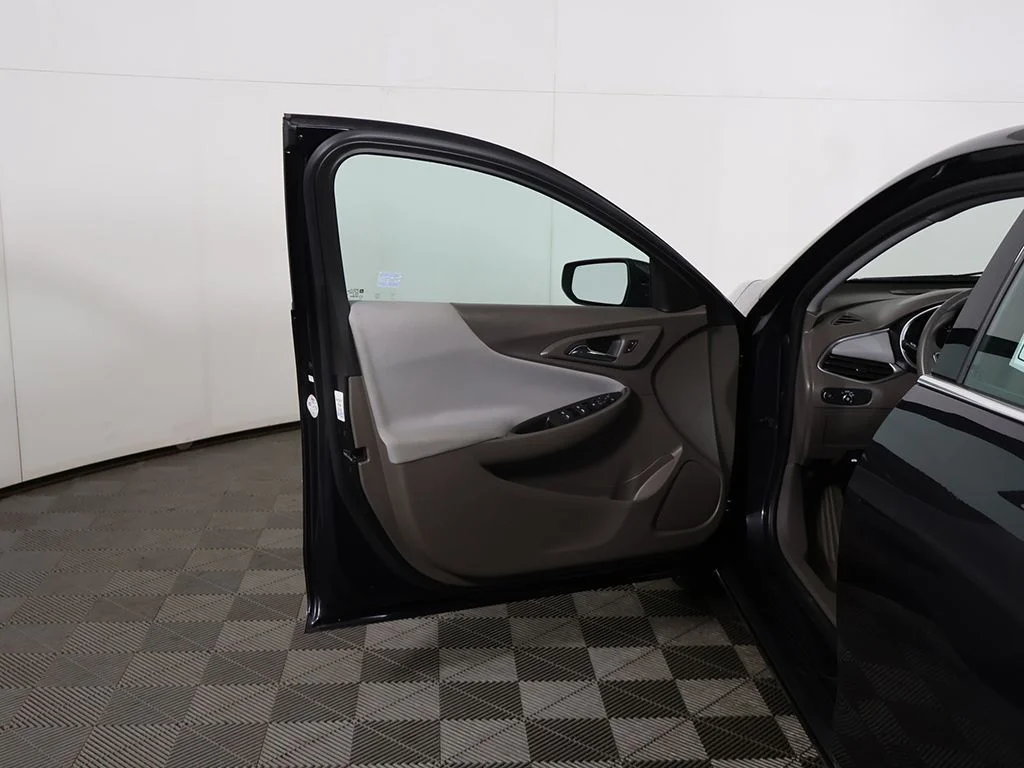 Used 2023 Gray Chevrolet LT image 16