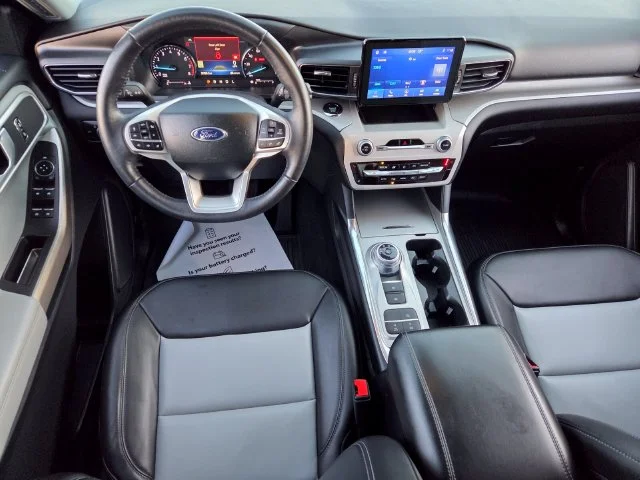Used 2023 Black Ford XLT image 10