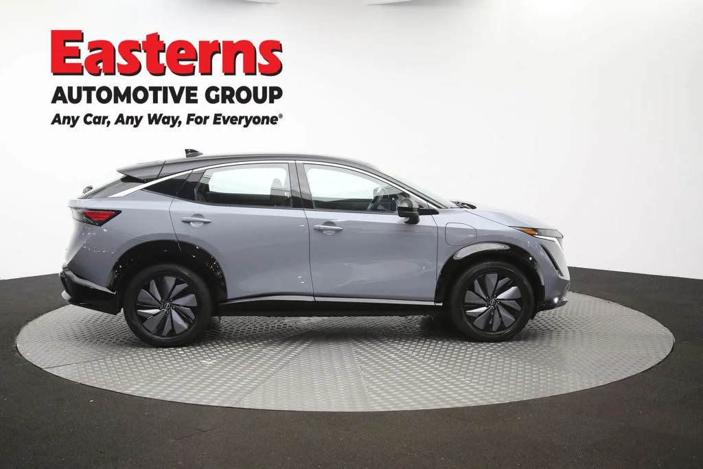 Used 2023 Gray Nissan VENTURE+ image 43