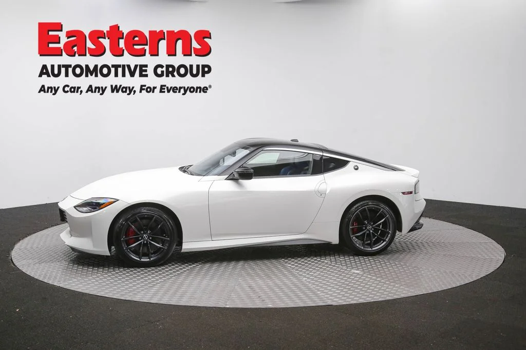 Used 2025 White Nissan Performance image 56
